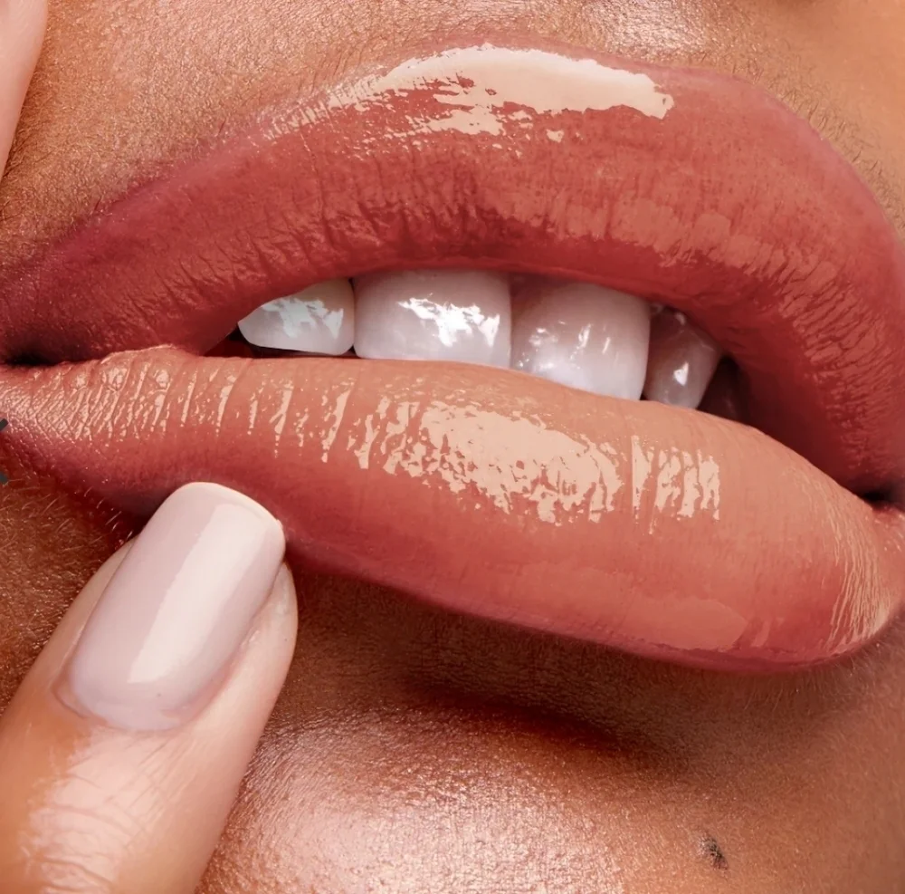 Lorde & Belle Real Her I am Radiant NUDE BROWN Lip Gloss New